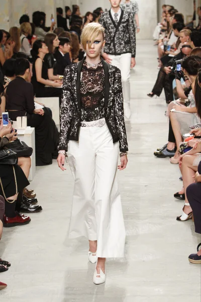 Look 65